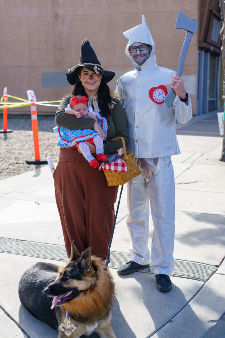 Wizard of Oz family. Photo by Jonathan Crowther.